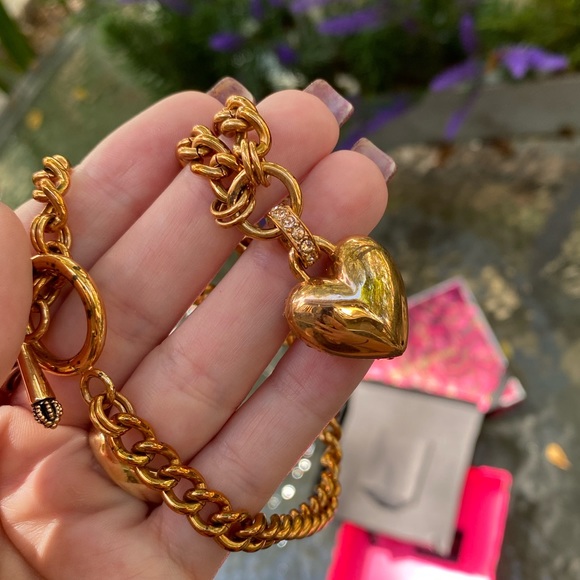 Juicy Couture Logo Gold & Crystal Heart Chain Necklace with Box - Picture 7 of 16
